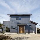 自社設計施工のひのきを使った２階建て住宅
